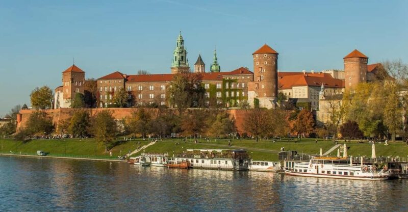 Krakow: Wawel Castle & Cathedral, Rynek Underground & Lunch - Inclusions
