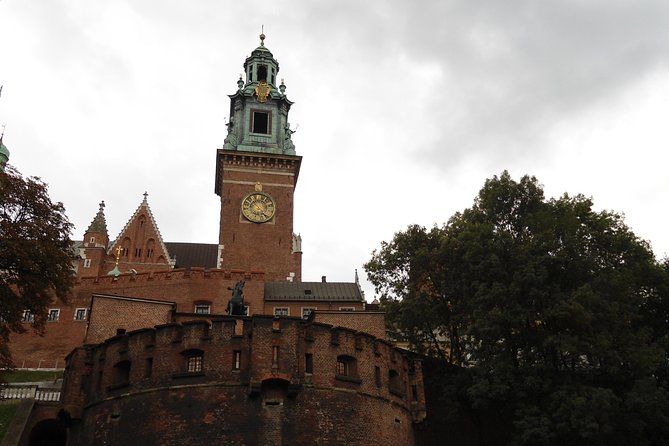 Krakow: Wawel Castle Guided Tour - Exploring the Castle