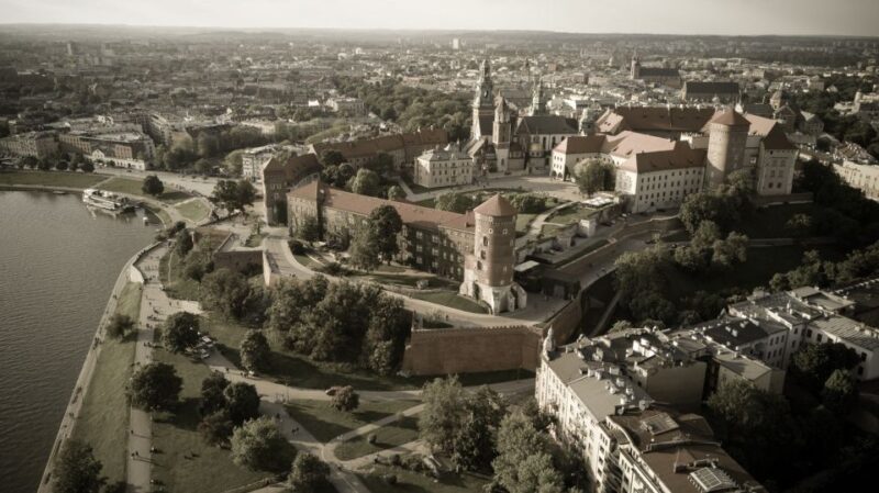 Krakow: Wawel Castle Guided Tour - Highlights of the Experience