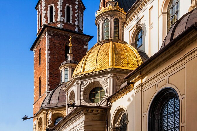 Krakow: Wawel Cathedral Guided Tour With Admission Tickets - Small Group Guided Experience