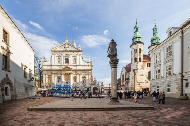 Krakow: Wawel Cathedral Guided Tour With Ticket - Key Points