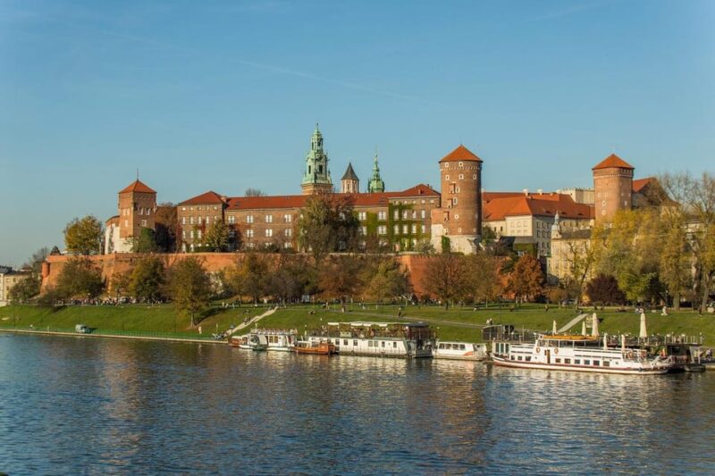 Krakow: Wawel Tour With Lunch and Vistula River Cruise - Included in the Tour