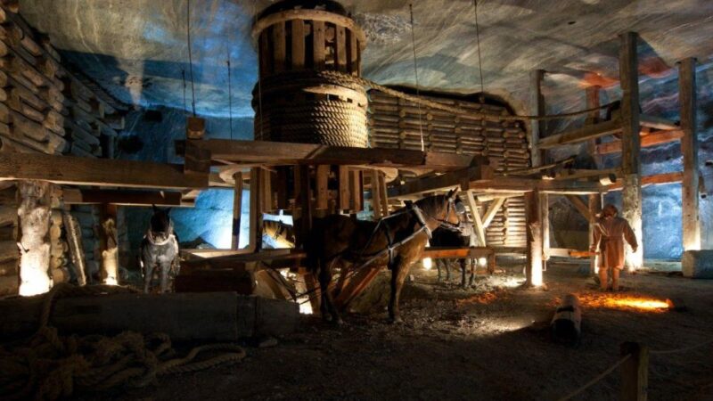 Krakow: Wieliczka'S Salt Mine Tour, Bypassing Traffic Jams - Visiting the Salt Mine