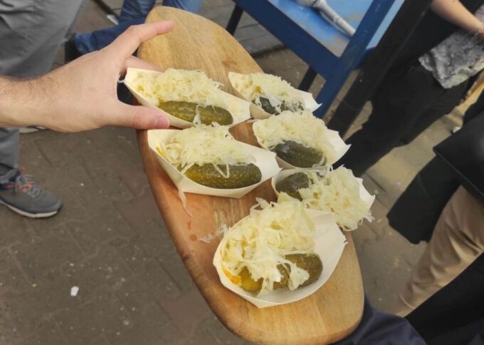 Krakows Local Flavor: Craft Beer and Street Food With Guide - Exploring the Kazimierz Area