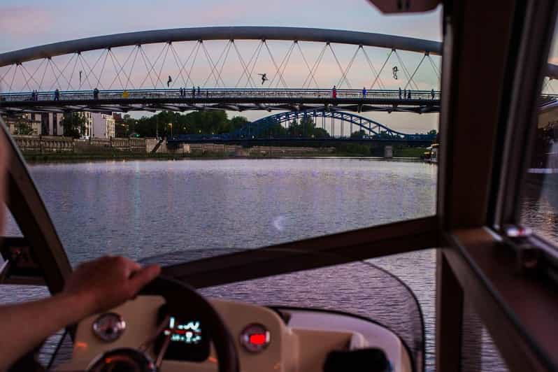 Krakows Vistula Cruise With Schindlers Factory Guided Tour - Important Information