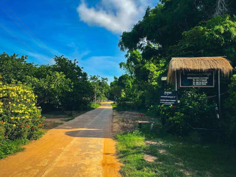 Kratie: Koh Trong Island Cycle Tour With Snacks - Key Points