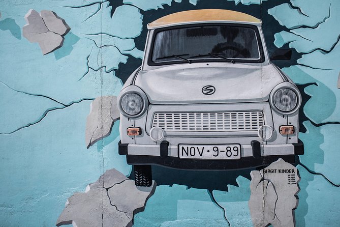 Kreuzberg Private Walking Tour: Immigrants, Artists & Hipsters - Celebrities and Cultural Attractions