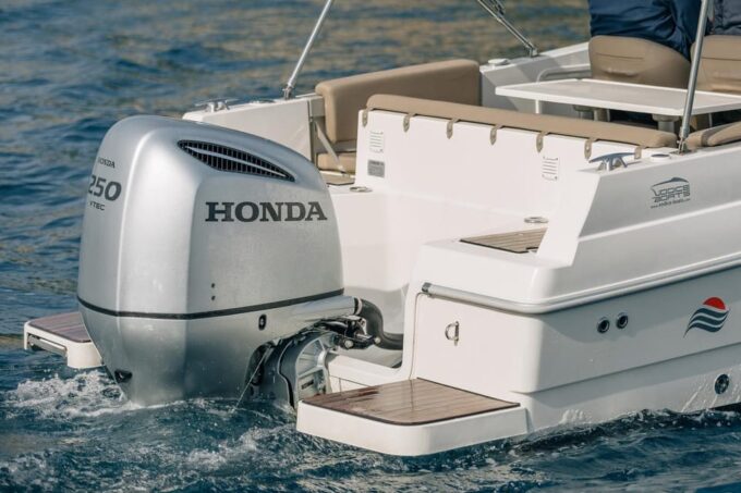 Krk: Rent a Boat Atlantic 750 Open - Fuel and Skipper Details