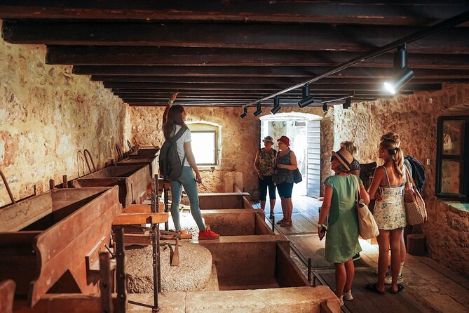 Krka Waterfalls, Food & Wine Tasting Tour From Split - Important Tour Information