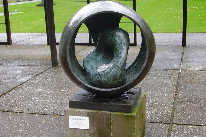 Kröller-Müller Museum and National Park Private Day Tour From Amsterdam - Private Guide and Driver Services