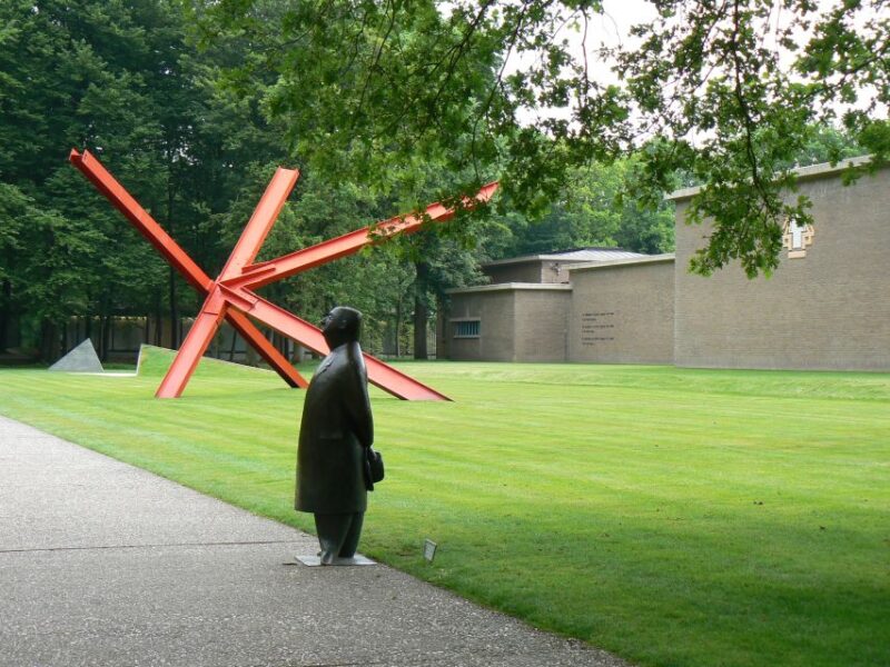 Kröller-Müller Museum and National Park Tour - Sculpture Garden Exploration
