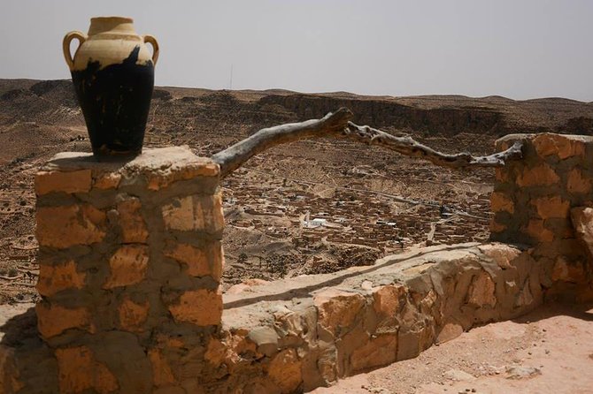 Ksar Ghilane 1 Day: the Hot Spring and the Homestay - Experiencing the Air-Conditioned Vehicle