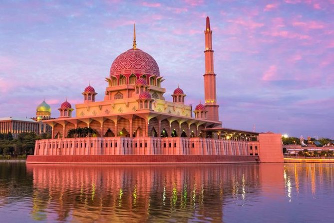 Kuala Lumpur Airport Departure Transfer En-route Putrajaya Tour - Highlights of Putrajaya