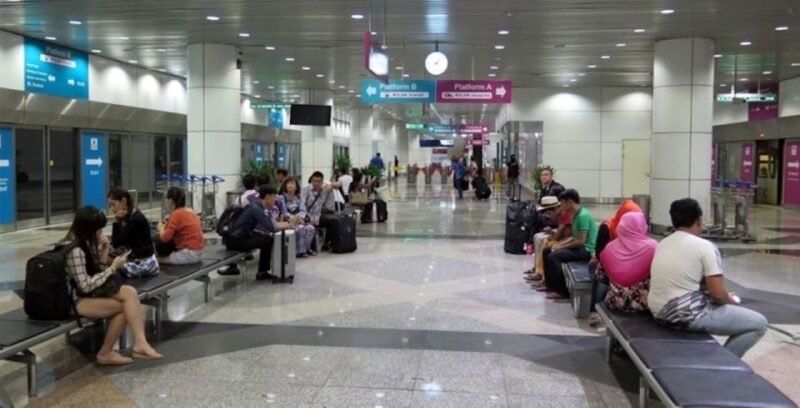 Kuala Lumpur Airport: Train Transfer To/From KL Sentral - Onboard Amenities
