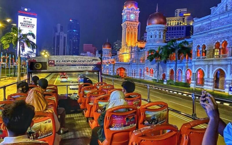 Kuala Lumpur: City Of Light Hop-On, Hop-Off Bus Tour - Customer Reviews and Ratings