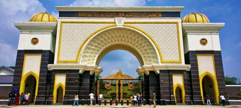 Kuala Lumpur: City Tour & Batu Caves Combo - Guides: The Heart of the Experience