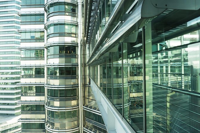 Kuala Lumpur City Tour Include Petronas Twin Tower Entrance - Accessibility