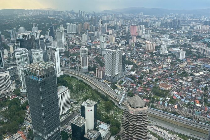 Kuala Lumpur City Tour With Petronas Twin Tower Admission Ticket - KL Tower