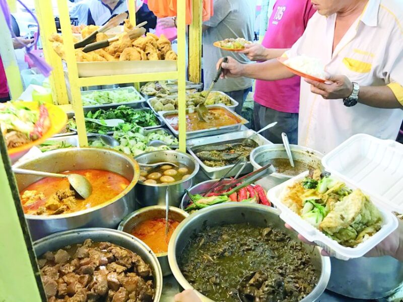 Kuala Lumpur: Evening Food Tour by Bike - Fitness and Attire