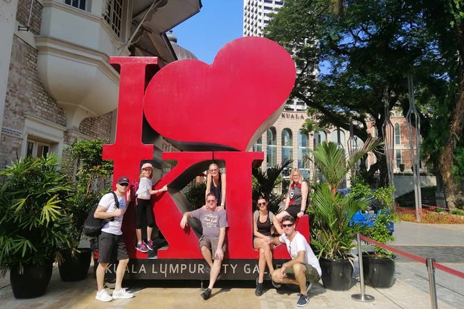 Kuala Lumpur Famous Landmarks Tour With Professional Tour Guide - Delectable Malaysian Lunch