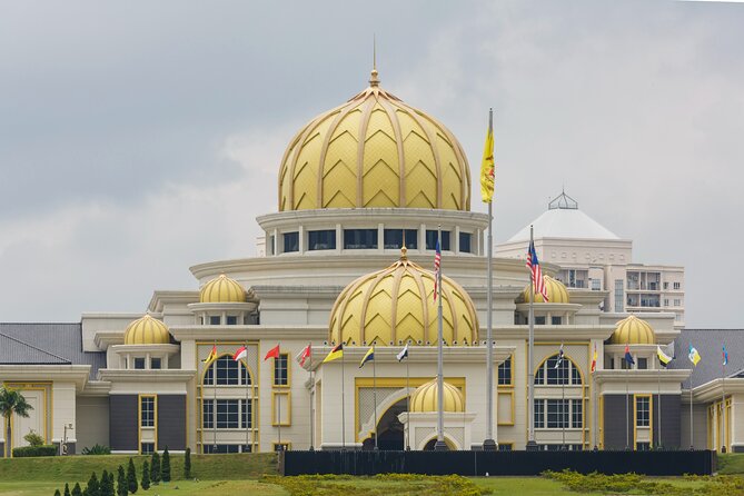 Kuala Lumpur Full Day City Tour With Petronas Twin Tower Tickets - Discovering Chinatown and Little India