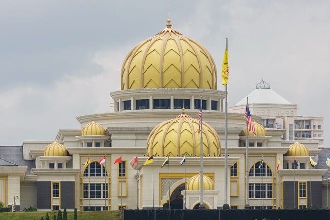 Kuala Lumpur Full Day Private Tour With 24 Spots of Wonders - Accessibility and Tour Type
