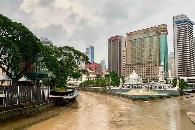 Kuala Lumpur InfoFun Walking Tour Experience - Personalized Tour Experience