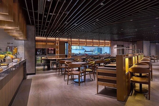 Kuala Lumpur International Airport Plaza Premium Lounge - Lounge Size and Capacity