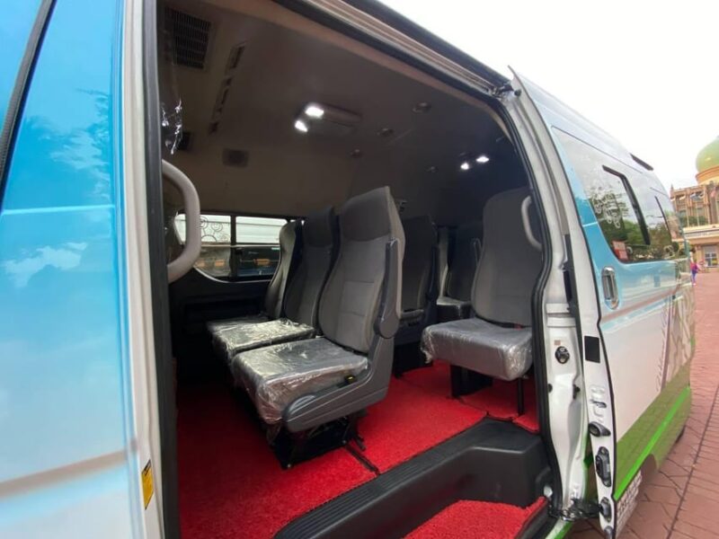 Kuala Lumpur: Personal Driver for Customized City Tours - Transfer Experience
