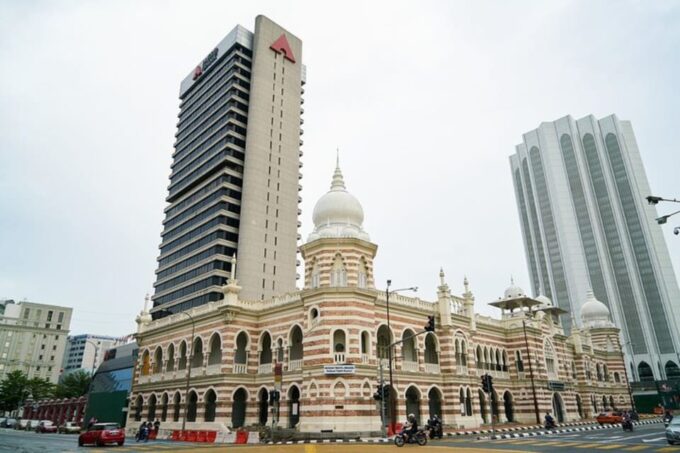 Kuala Lumpur: Private Custom Walking Tour With a Local Guide - Booking and Cancellation Policy