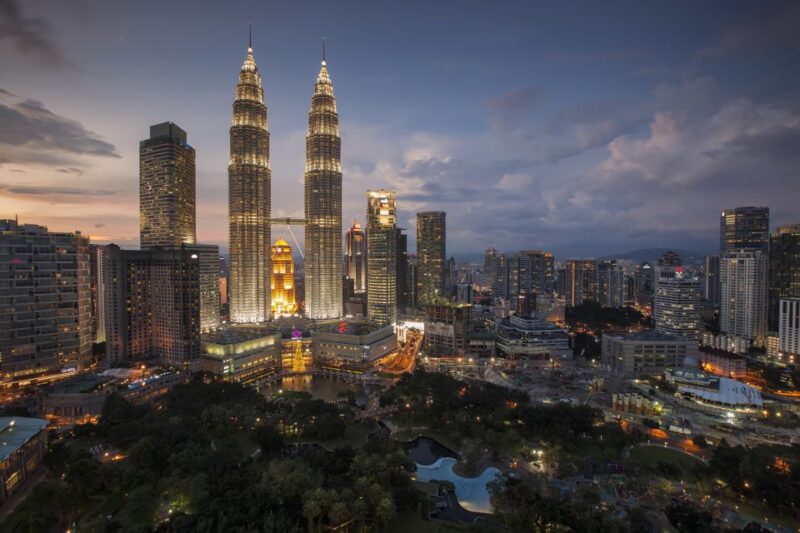 Kuala Lumpur: Private Customized Walking Tour With a Local - Tour Overview and Pricing
