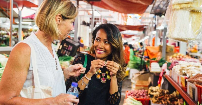 Kuala Lumpur: Private Food Tour – 10 Tastings With Locals - Local Guide