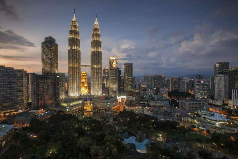Kuala Lumpur: Private Walking Tour with a Local - Key Points