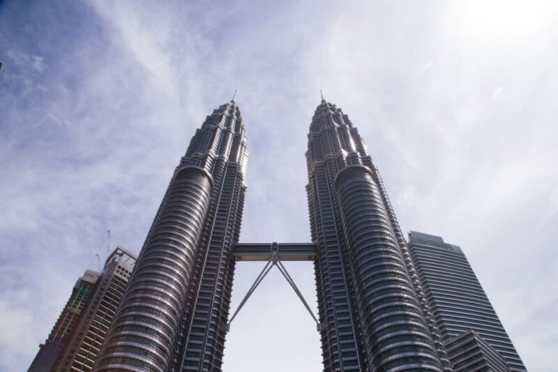 Kuala Lumpur, Putrajaya & Batu Caves Private Tour - Transportation and Guide