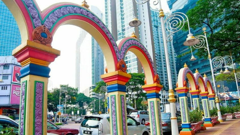 Kuala Lumpur: Sightseeing Pass - Transportation and Group Dynamics