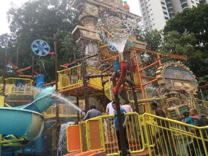 Kuala Lumpur: Sunway Lagoon Theme Park Ticket With Transfer - Theme Park Attractions