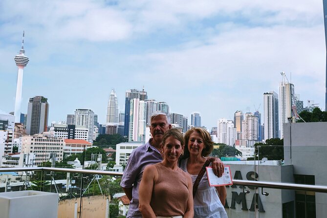 Kuala Lumpurs Nightlife Secrets and Street Food - Reviews and Recommendations