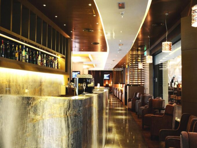 KUL Kuala Lumpur International Airport: Premium Lounge Entry - Comparing Lounge Options