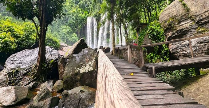 Kulen Mountain Waterfalls and Banteay Srei Tour - Phnom Kulen National Park