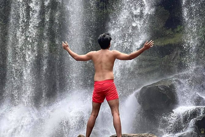 Kullen Waterfall Park Full Day With Small Group - Traveler Experience