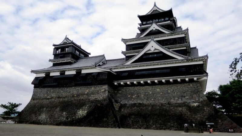 Kumamoto Castle: Audio Guide of Resilient Castle - Architectural Marvels of Kumamoto