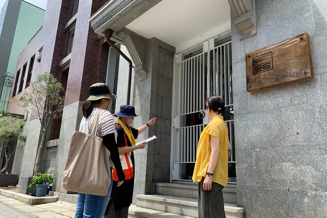 Kumamoto Castle Town Walking Tour With Local Guide - Pricing and Cancellation