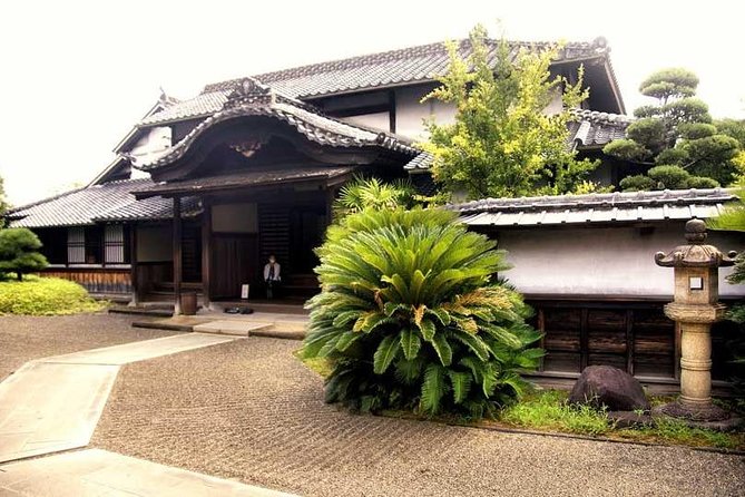 Kumamoto Full-Day Private Tour With Government-Licensed Guide - Transportation and Meeting Details