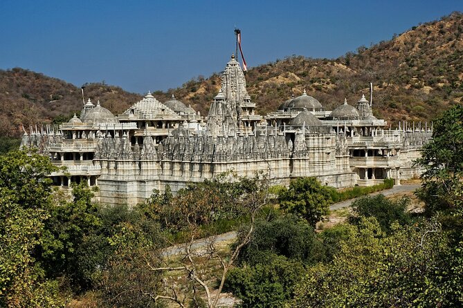 Kumbhalgarh & Ranakpur Day Tour From Udaipur - Accessibility and Accommodations