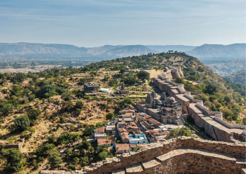 Kumbhalgarh Trails (Guided Full Day Tour From Udaipur) - Transportation and Inclusions