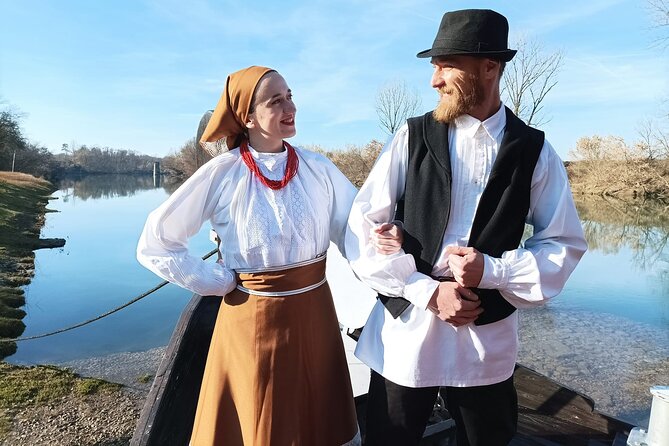 Kupa River Cruise in the Traditional Žitna Lađa Boat in Karlovac - Boat Information