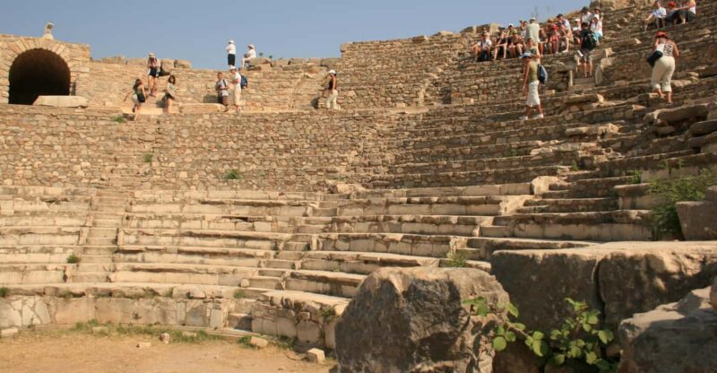 Kusadasi: Private Ephesus & Turkish Bath Shore Excurison - Exploring Ephesus