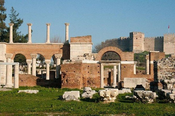 Kusadasi Shore Excursion: Private Full-Day Tour to Ephesus, Didyma and Miletus - Visiting the Didyma Temple