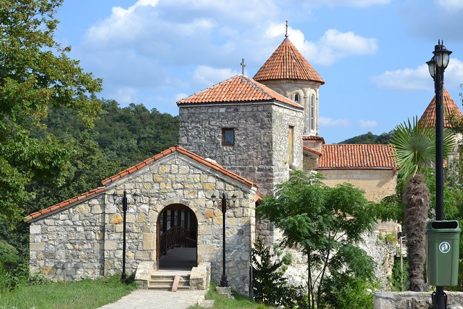 Kutaisi Monasteries: Gelati, Motsameta, Bagrati. 3 Hour Tour - Expert Guide Insights