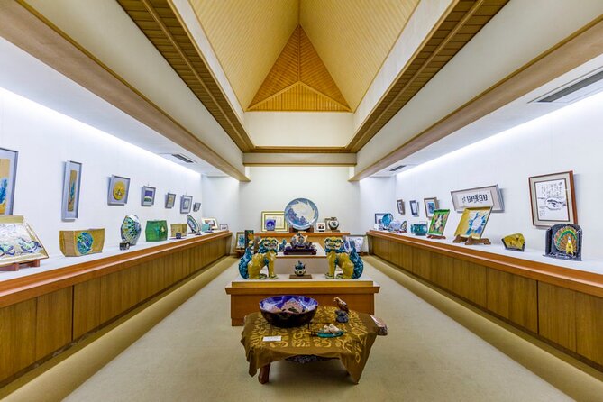 Kutani Ware Ceramics Tour at Isokichi Shinko Kiln - Whats Included